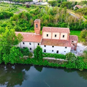 - Il Casale Toscano - 1900Mt From The Tower Of Pisa - Free Parking - No Breakfast - No Air Conditioning But Fan - Only Self Check In From 4 Pm Pisa